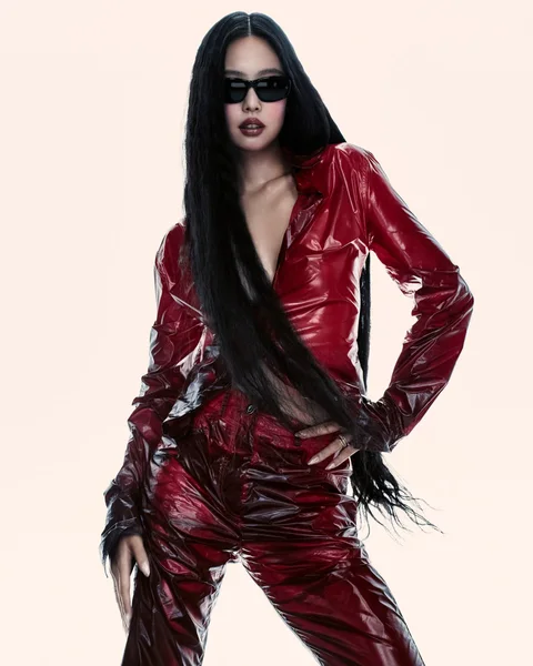 Ray-Ban campaign featuring Jennie wearing Daddy-O sunglasses